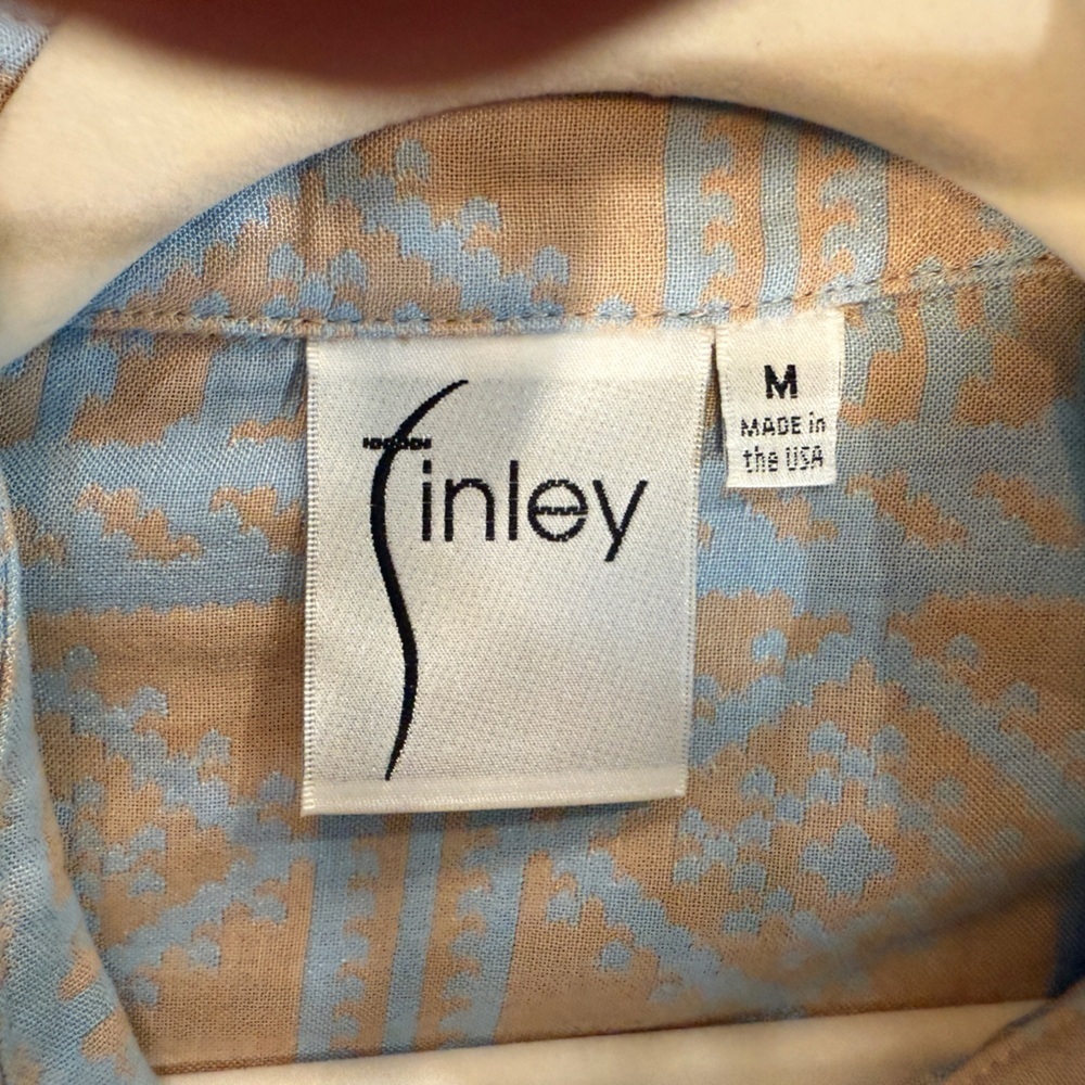 Women’s FINLEY Alex long sleeve button down Aztec jacquard print shirt. Size M - Picture 7 of 8